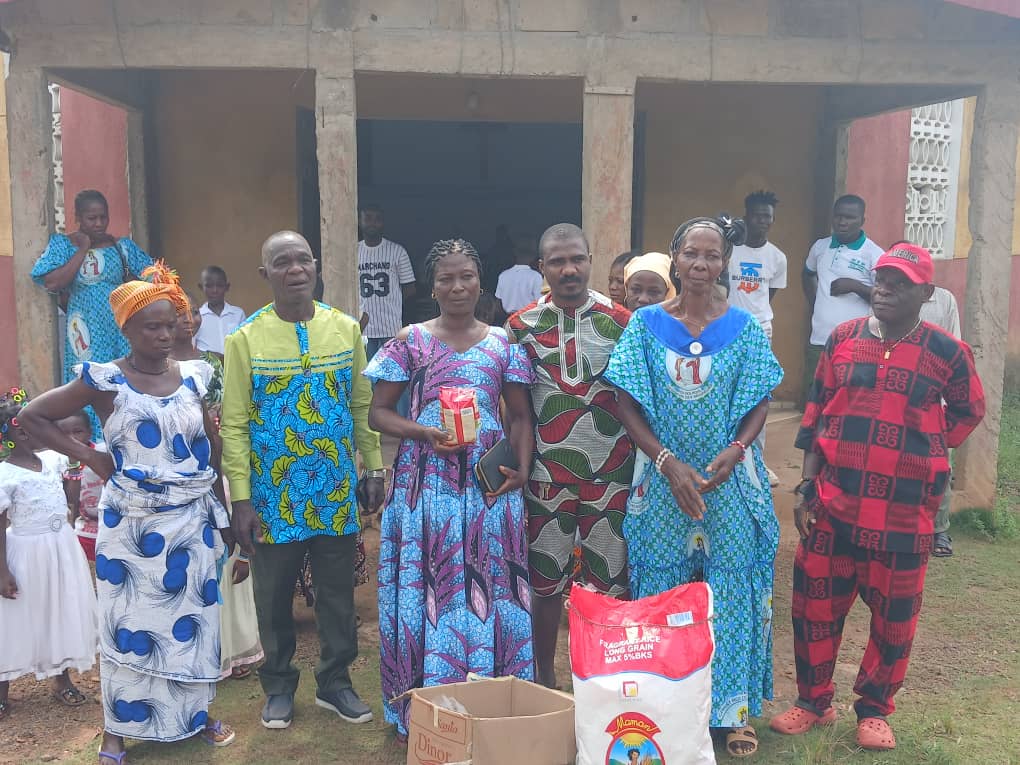 Action communautaire / L’Association des Jeunes de M’Bohoin offre des vivres aux communautés religieuses