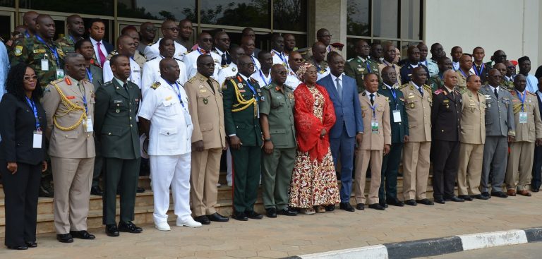 Sécurité en Afrique de l’ouest / Les Chefs d’Etat-Major de la CEDEAO en réunion à Abidjan demain